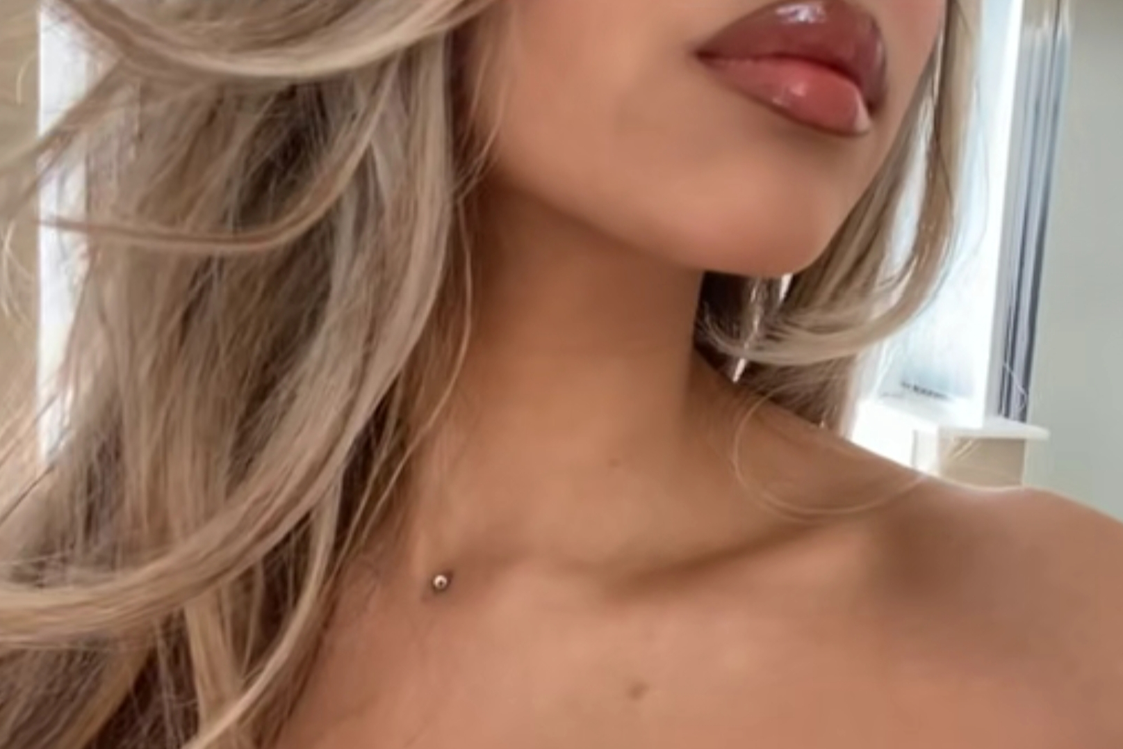 15 Stunning Neck Piercing Ideas Worth Trying Today 1 Single Front Neck Piercing