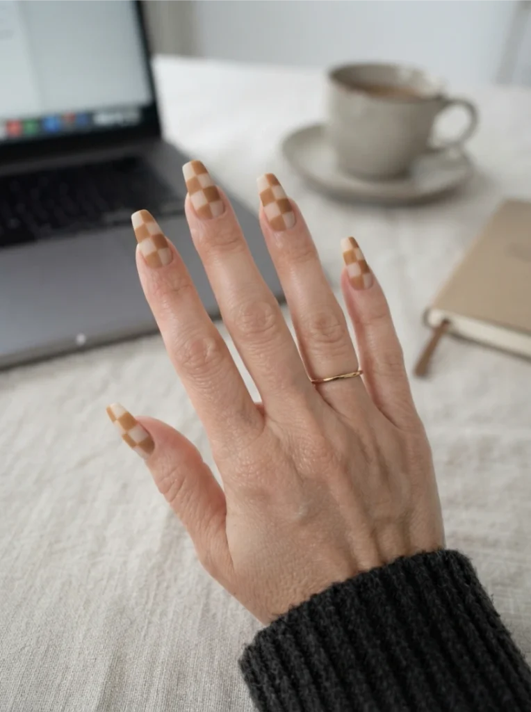 Cream and Camel Fall Checkered Nails Coffin Set